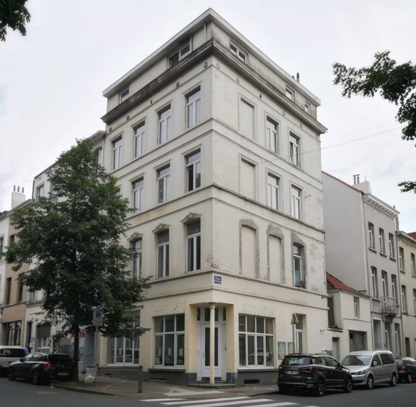 Familia Bruxelles Centre for Kids and Adults.